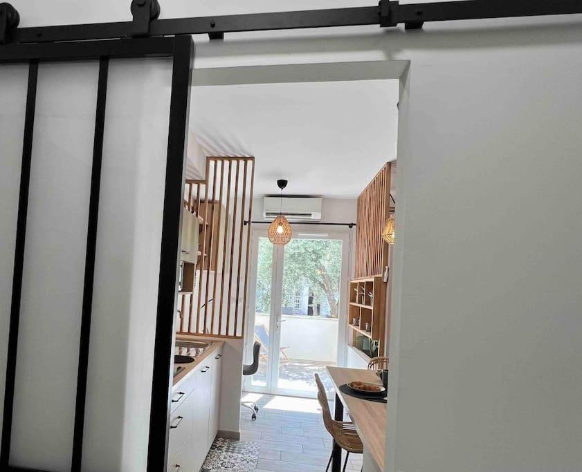 Appartement Maya 2 - Picholine - - Clim - Wifi - Terrasse *